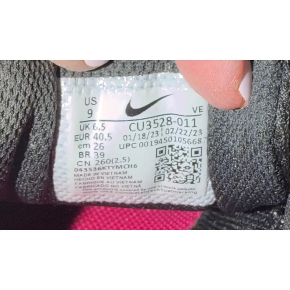 Nike Run Swift 2 Women's Running Shoes Black/Pink Size‎ 9